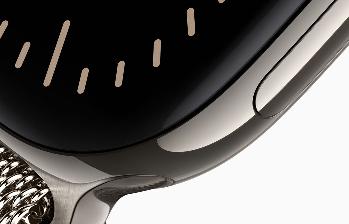 Apple Watch Series 12 - Titanium - Natural